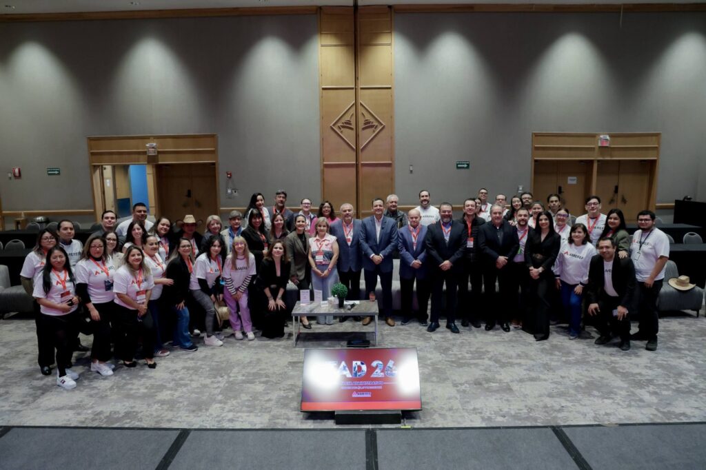 Marco Bonilla expone estrategias para fortalecer el turismo de reuniones en Chihuahua