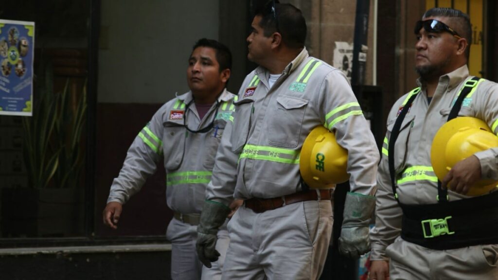 CFE reporta pérdidas por 23,310.25 millones de pesos en el tercer trimestre de 2026