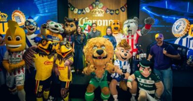 Club Corona premia a aficionados de Liga MX por escanear corcholatas en los partidos