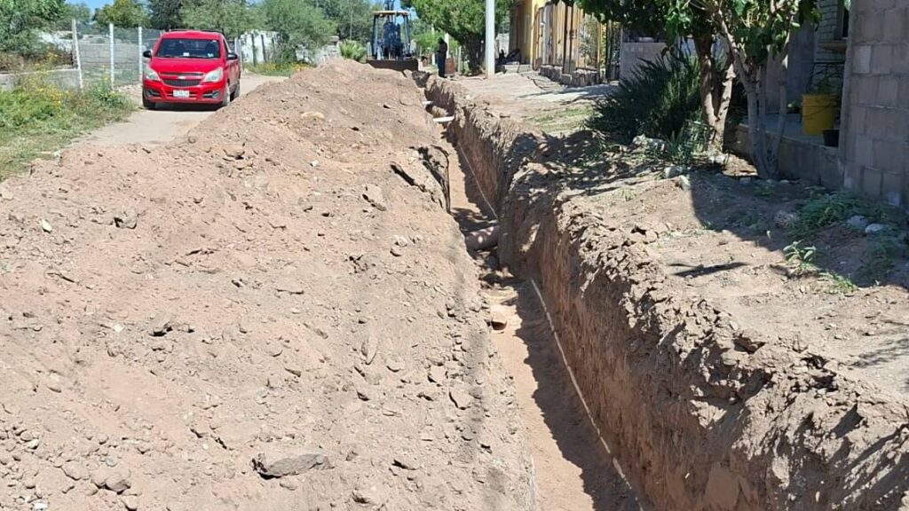 Inician pavimentación en Corraleño de Juárez con inversión de 12 millones
