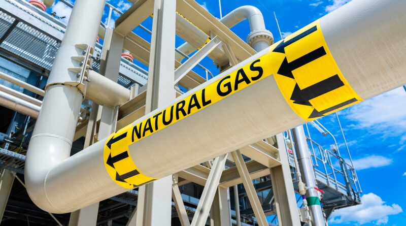 Regalías en México frenan gas natural; productores pagan hasta el triple que en EU