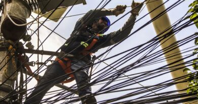 CFE prevé aumento en cortes de luz por falta de pago hacia 2030