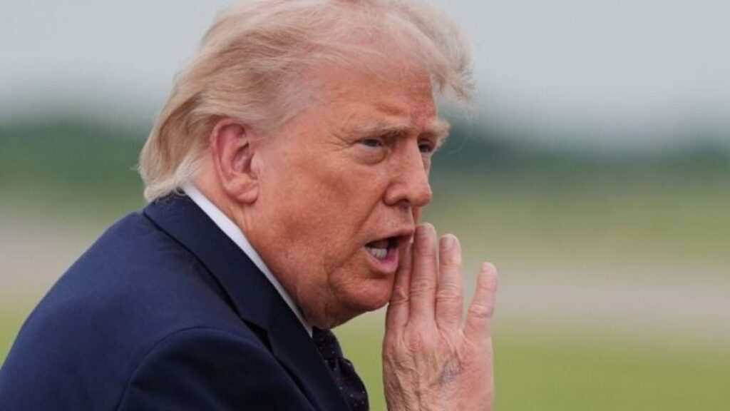 Trump pide nombrar “superinteligencia” a la IA y tilda de “enemigo” a quien no lo haga