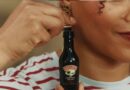 Baileys lanza campaña navideña para 2026 con elementos inesperados