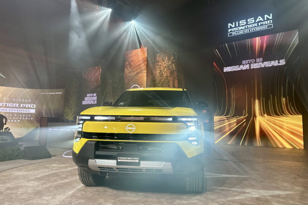 Nissan lanza en México su primera pickup híbrida enchufable desde 899,900 pesos
