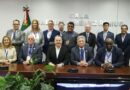 Senador Vázquez busca inversión minera para Chihuahua en reunión con CANAZMEXMINING